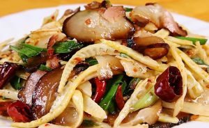 飯?zhí)贸邪黖冬季里的美味